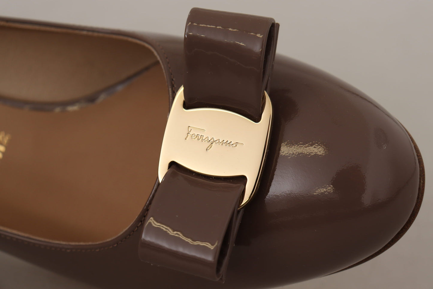 Salvatore Ferragamo Elegant Caraway Brown Pumps with Vara Bow - Ora And Co.